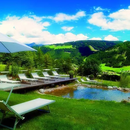 & Oberhofer 公寓式酒店 4*