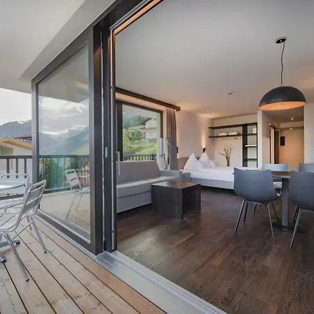 Aparthotel & Oberhofer 4*