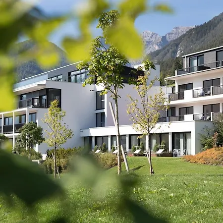 Aparthotel & Oberhofer 4*