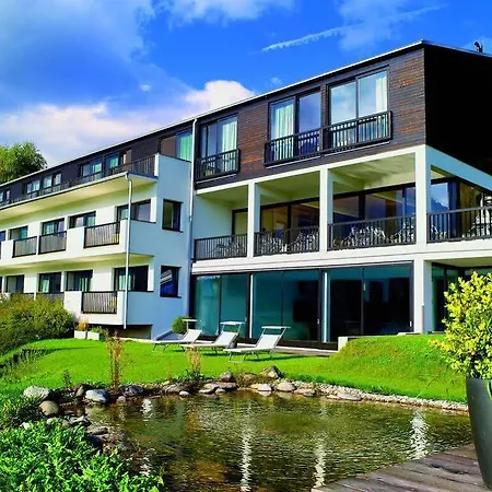 & Oberhofer Apartmanhotel Telfes im Stubai