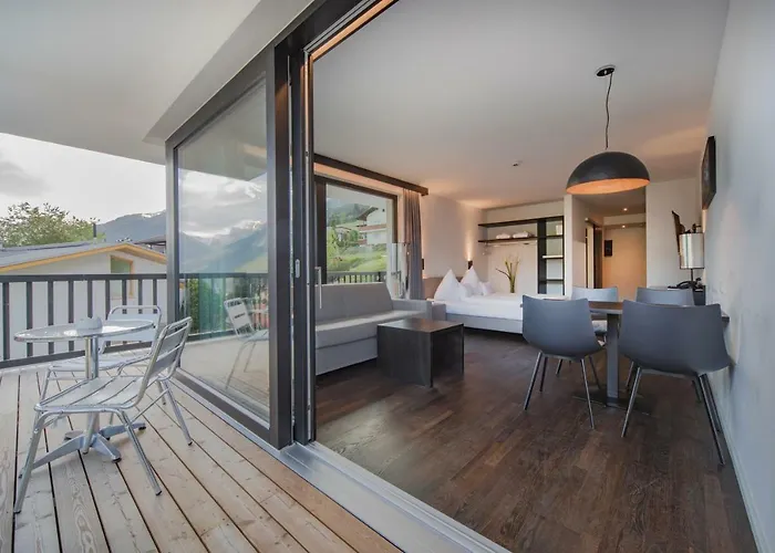 Aparthotel & Oberhofer 4*